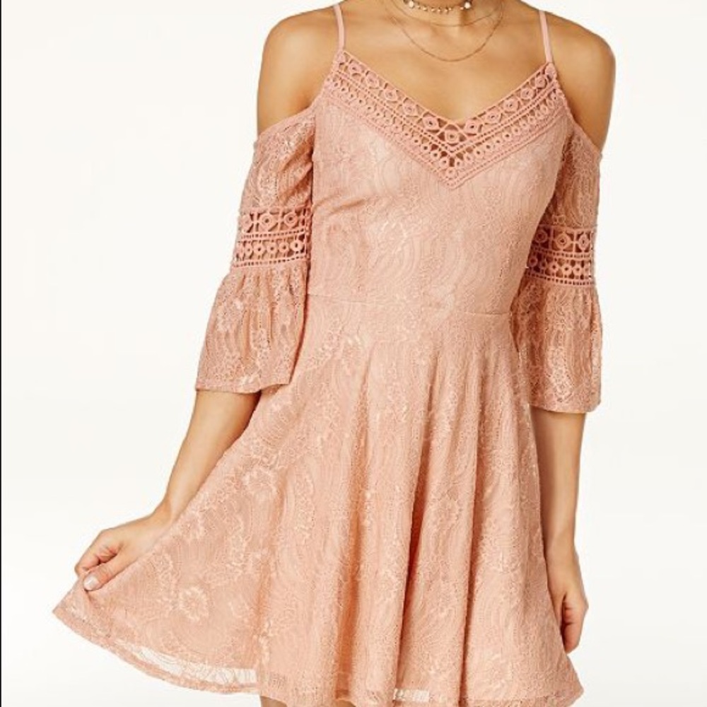 NWOT City Studios Coral Floral Lace Cold Shoulder Dress Sz M